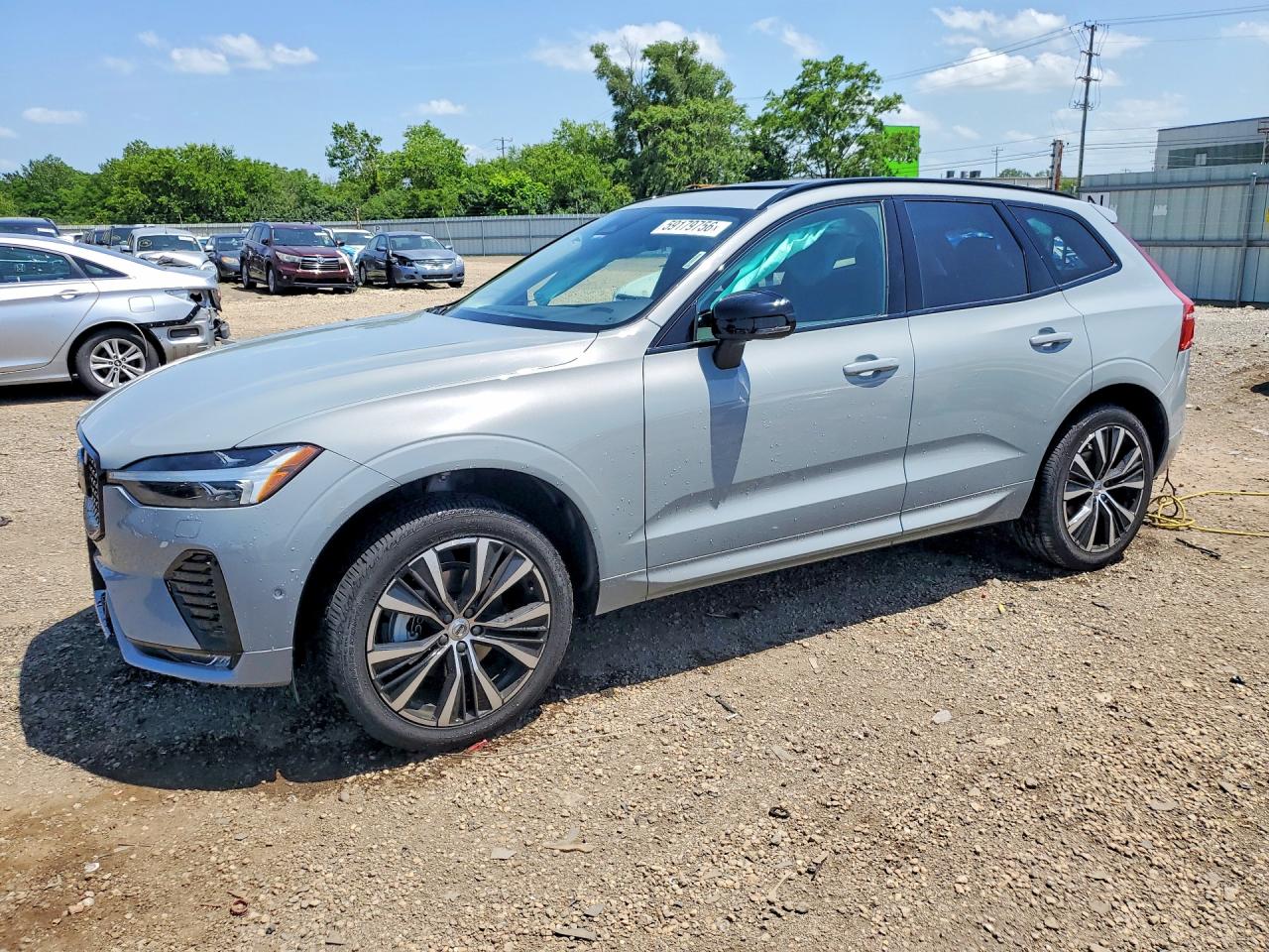 2025 VOLVO XC60 Plus Dark