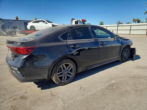 2021 KIA FORTE GT Line