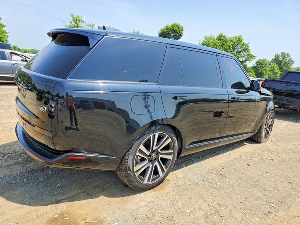 2023 LAND ROVER RANGE ROVER SE