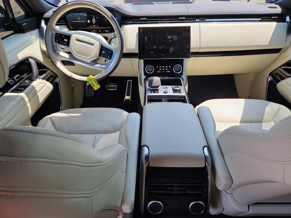 2023 LAND ROVER RANGE ROVER SE