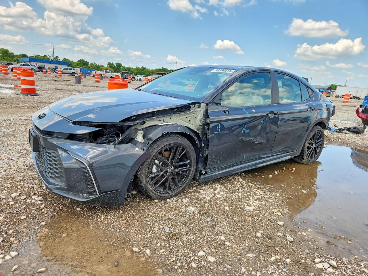 2025 TOYOTA CAMRY