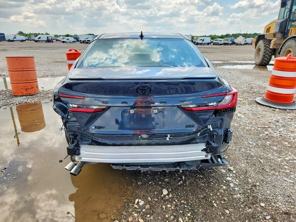 2025 TOYOTA CAMRY