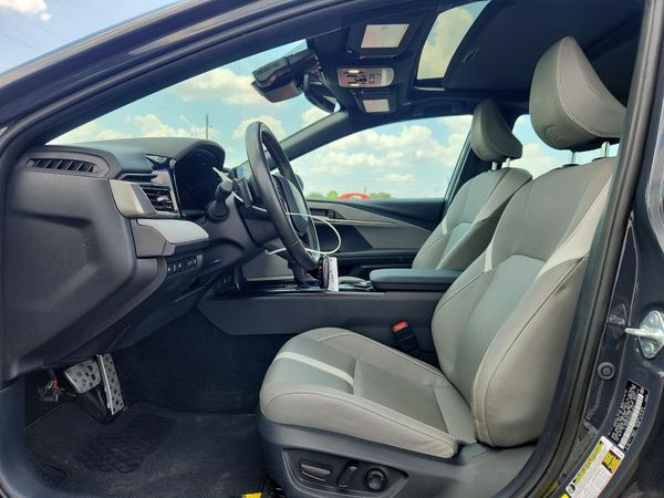 2025 TOYOTA CAMRY