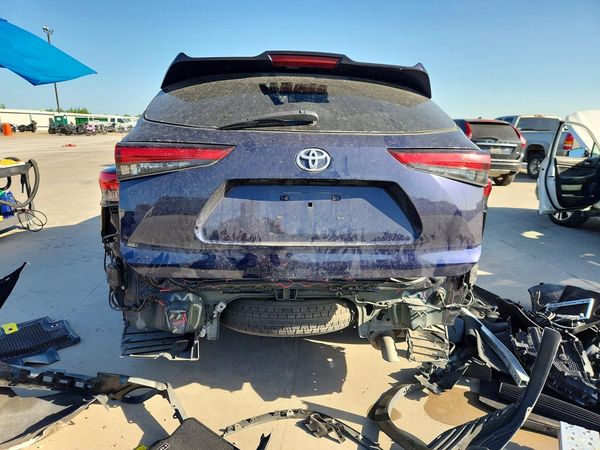 2023 TOYOTA HIGHLANDER
