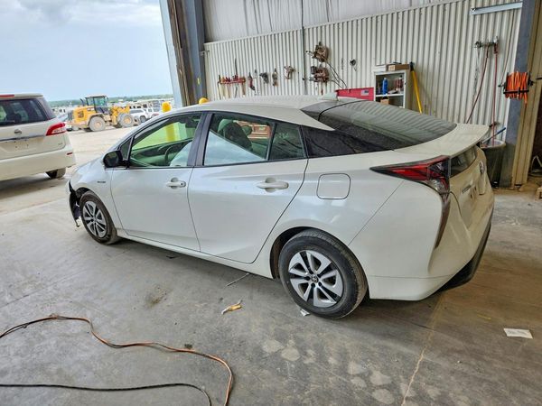 2018 TOYOTA PRIUS