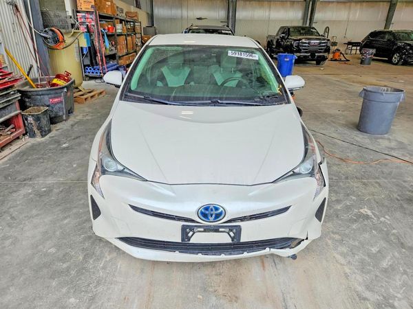 2018 TOYOTA PRIUS