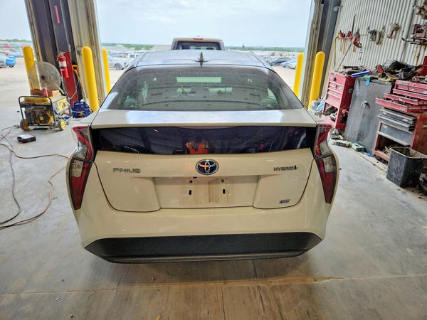 2018 TOYOTA PRIUS