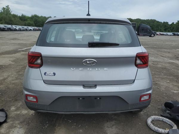 2024 HYUNDAI VENUE SE