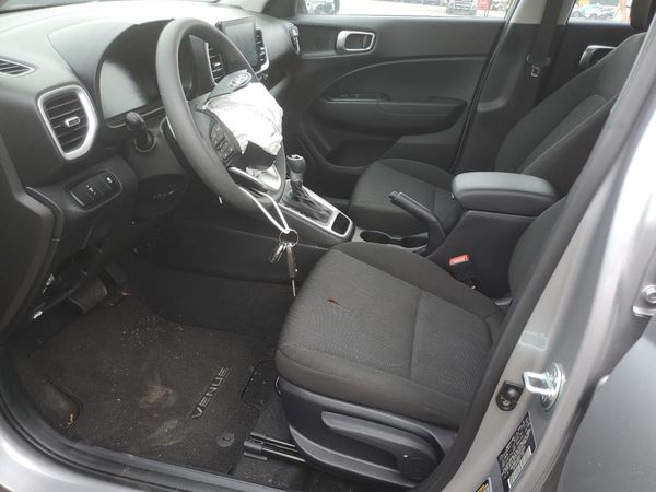 2024 HYUNDAI VENUE SE