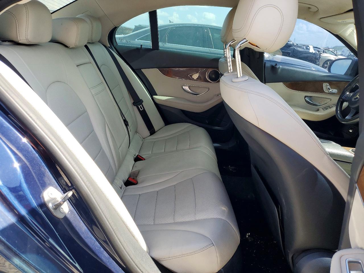 2017 MERCEDES-BENZ C C300