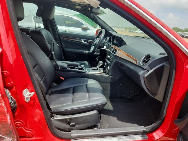 2014 MERCEDES-BENZ C