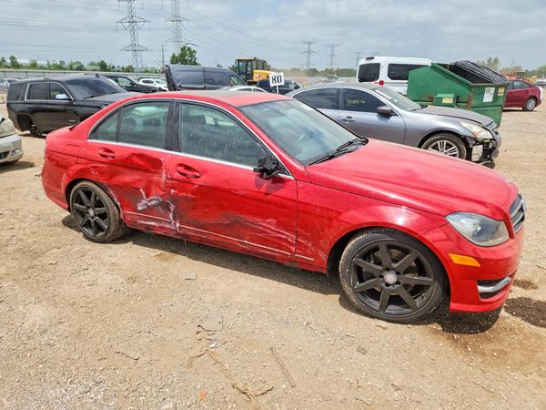 2014 MERCEDES-BENZ C