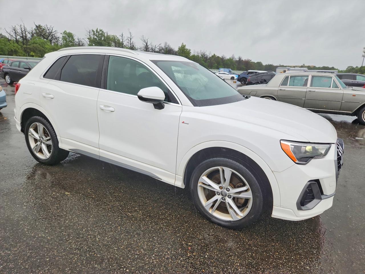2020 AUDI Q3 S Line quattro Premium