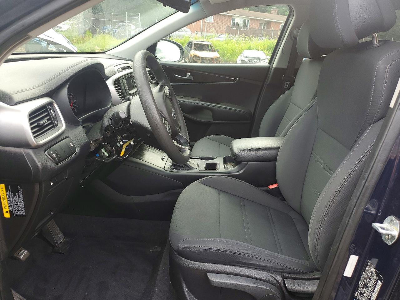 2016 KIA SORENTO L / LX