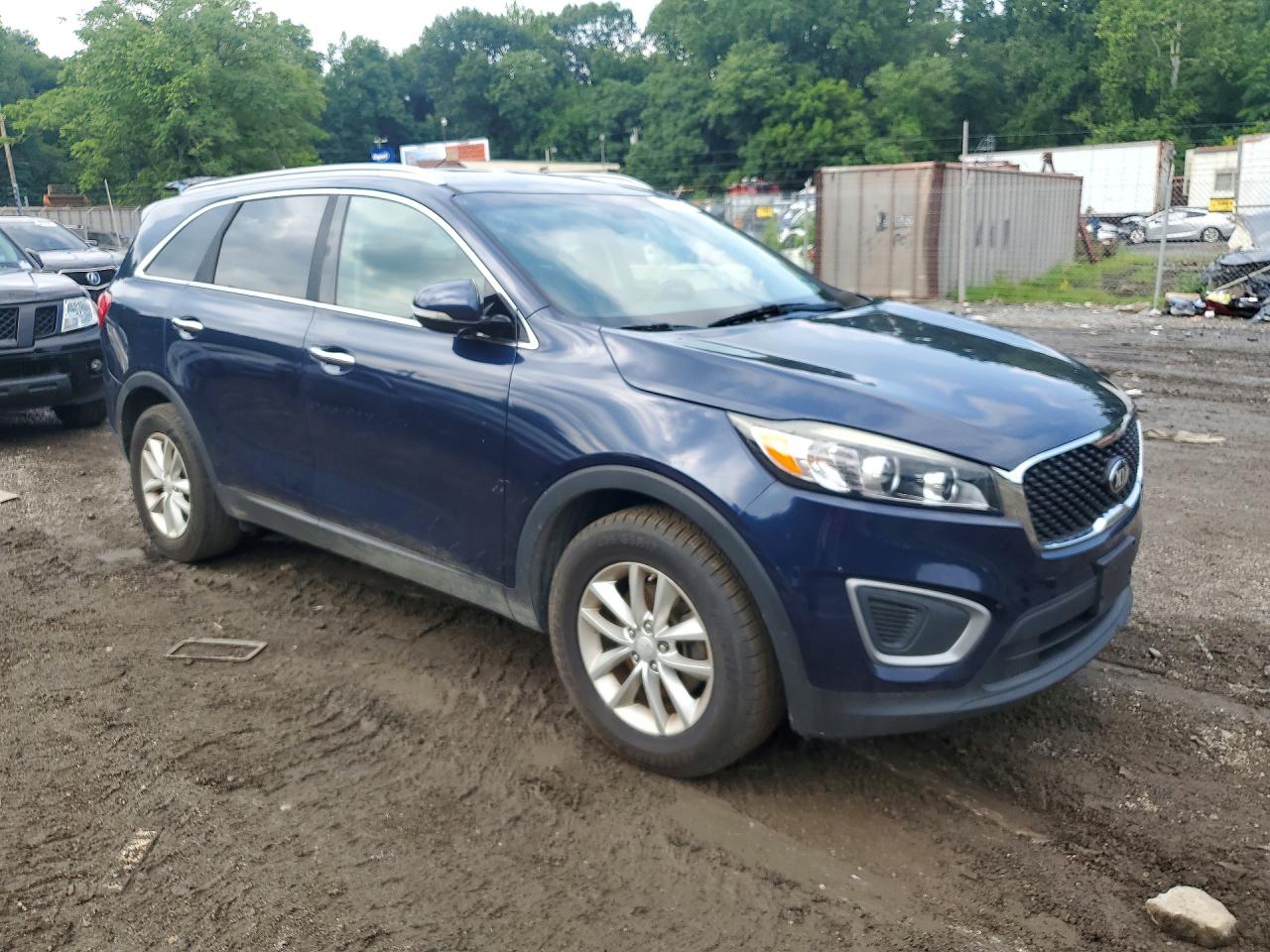2016 KIA SORENTO L / LX