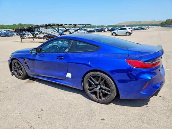 2023 BMW M8