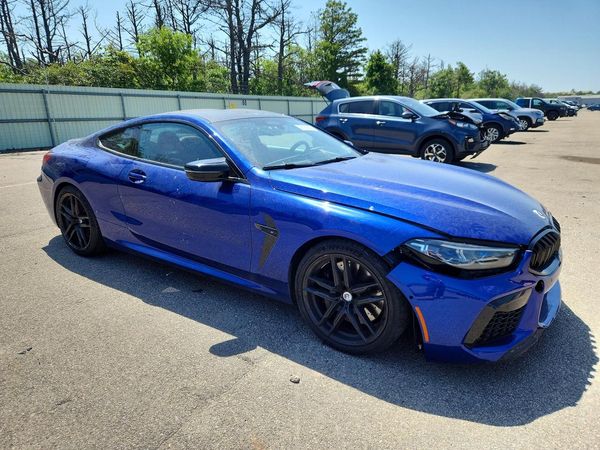 2023 BMW M8