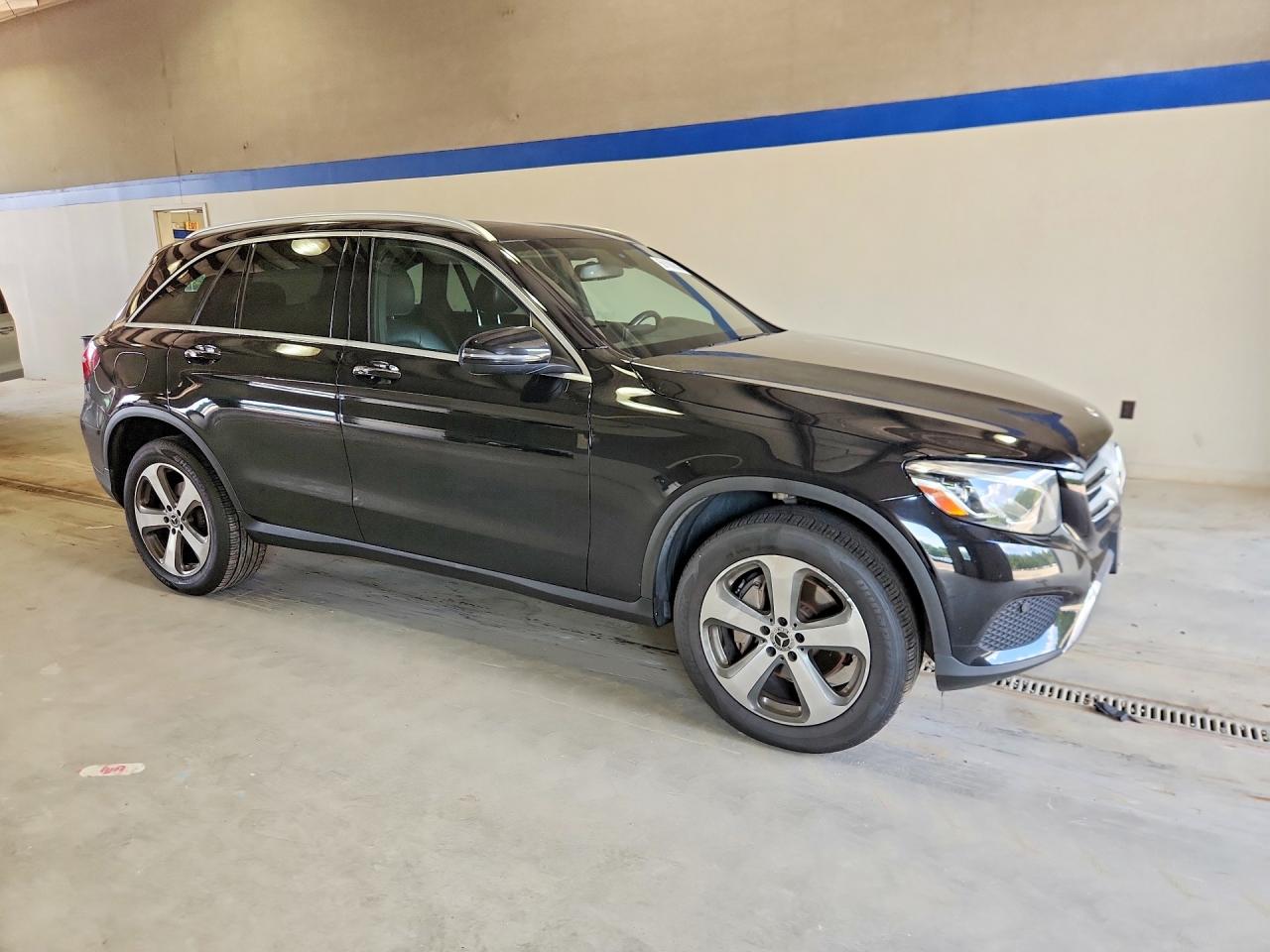 2019 MERCEDES-BENZ GLC GLC 300-4M