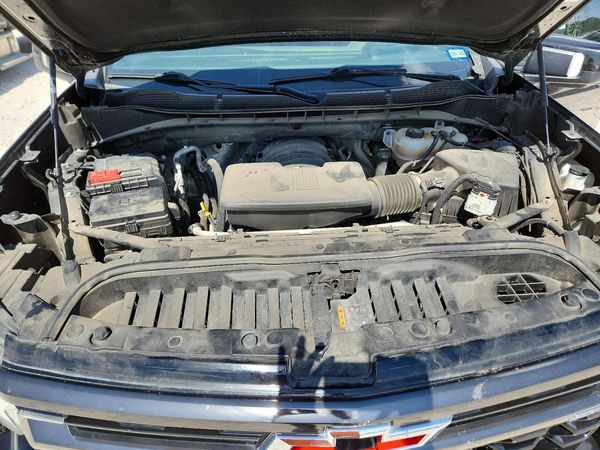 2024 CHEVROLET SILVERADO ZR2 — Engine bay