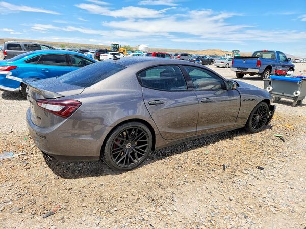 2017 MASERATI GHIBLI