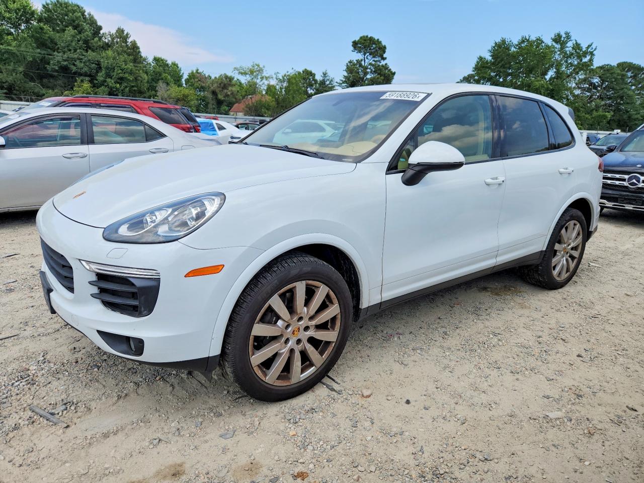 2017 PORSCHE CAYENNE
