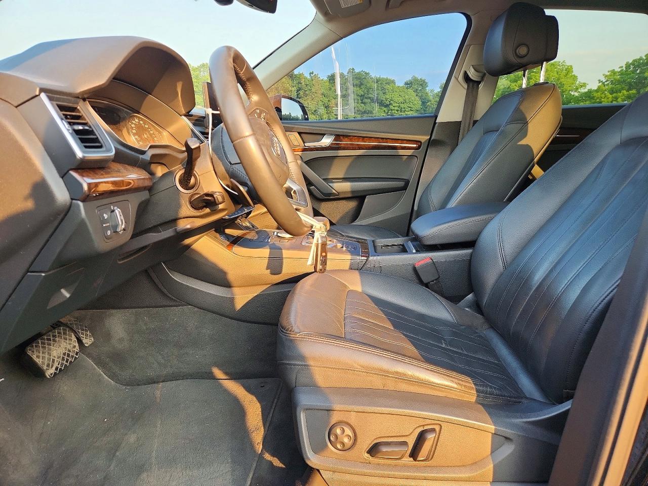 2020 AUDI Q5 quattro Premium