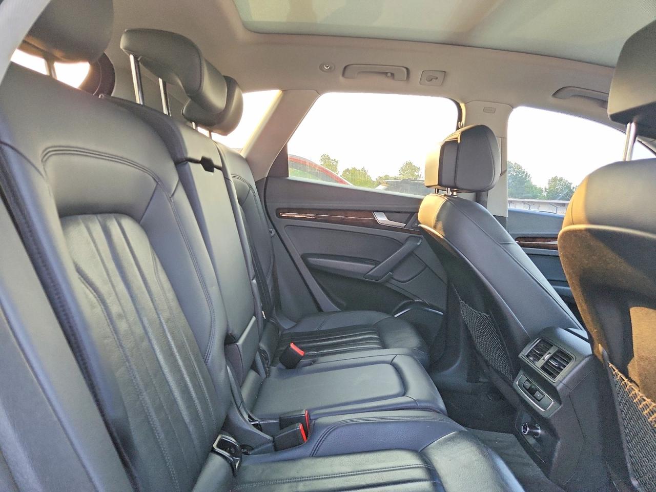 2020 AUDI Q5 quattro Premium