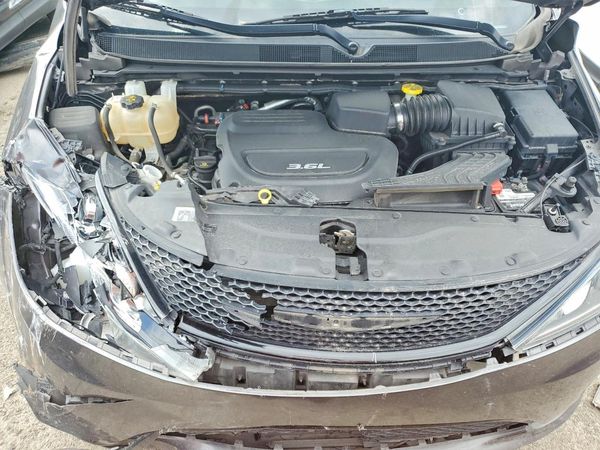 2018 CHRYSLER PACIFICA Touring L Plus