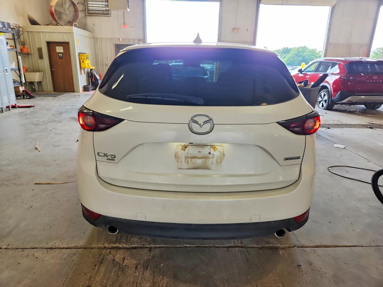 2020 MAZDA CX-5 Touring
