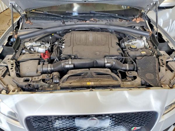 2017 JAGUAR F-PACE S