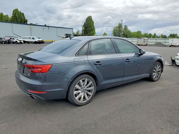 2017 AUDI A4 quattro Premium