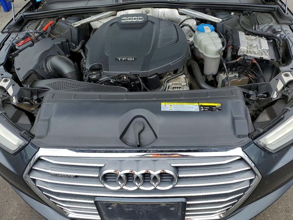 2017 AUDI A4 quattro Premium