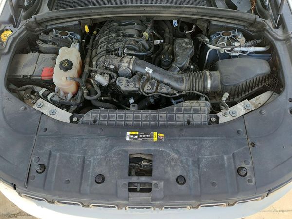2024 JEEP GRAND CHEROKEE L LAREDO 4X2