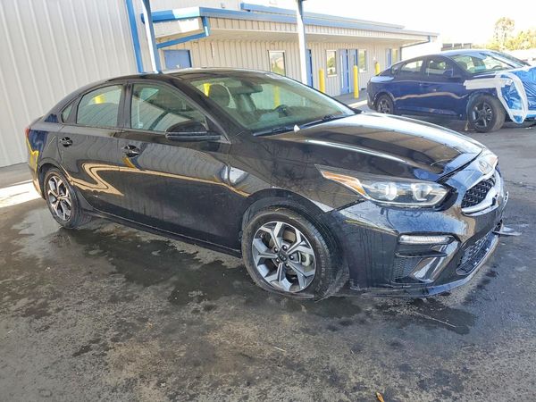 2021 KIA FORTE FE, LXS