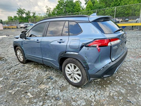 2024 TOYOTA COROLLA CROSS LE