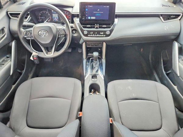 2024 TOYOTA COROLLA CROSS LE