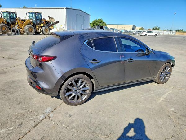 2021 MAZDA 3