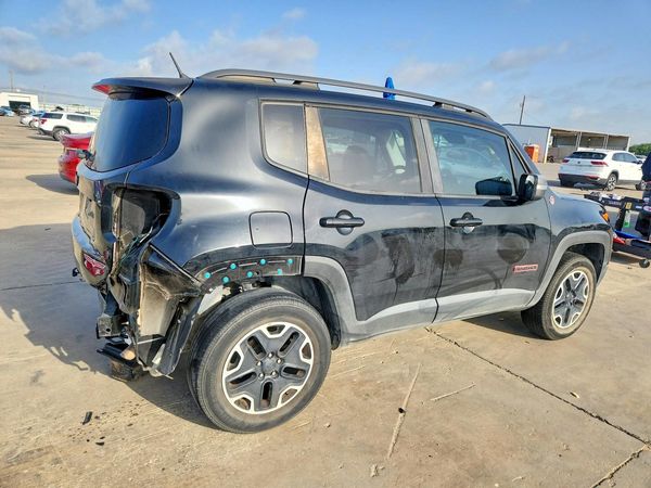 2016 JEEP RENEGADE Trailhawk