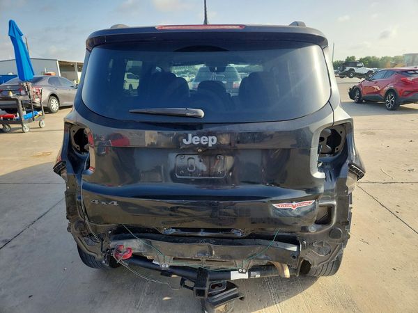 2016 JEEP RENEGADE Trailhawk