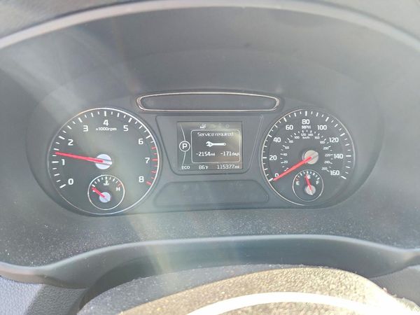 2016 KIA SORENTO L / LX