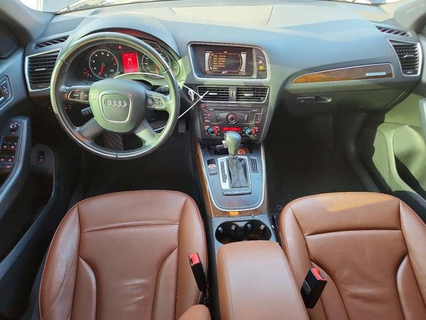 2012 AUDI Q5 Premium Plus