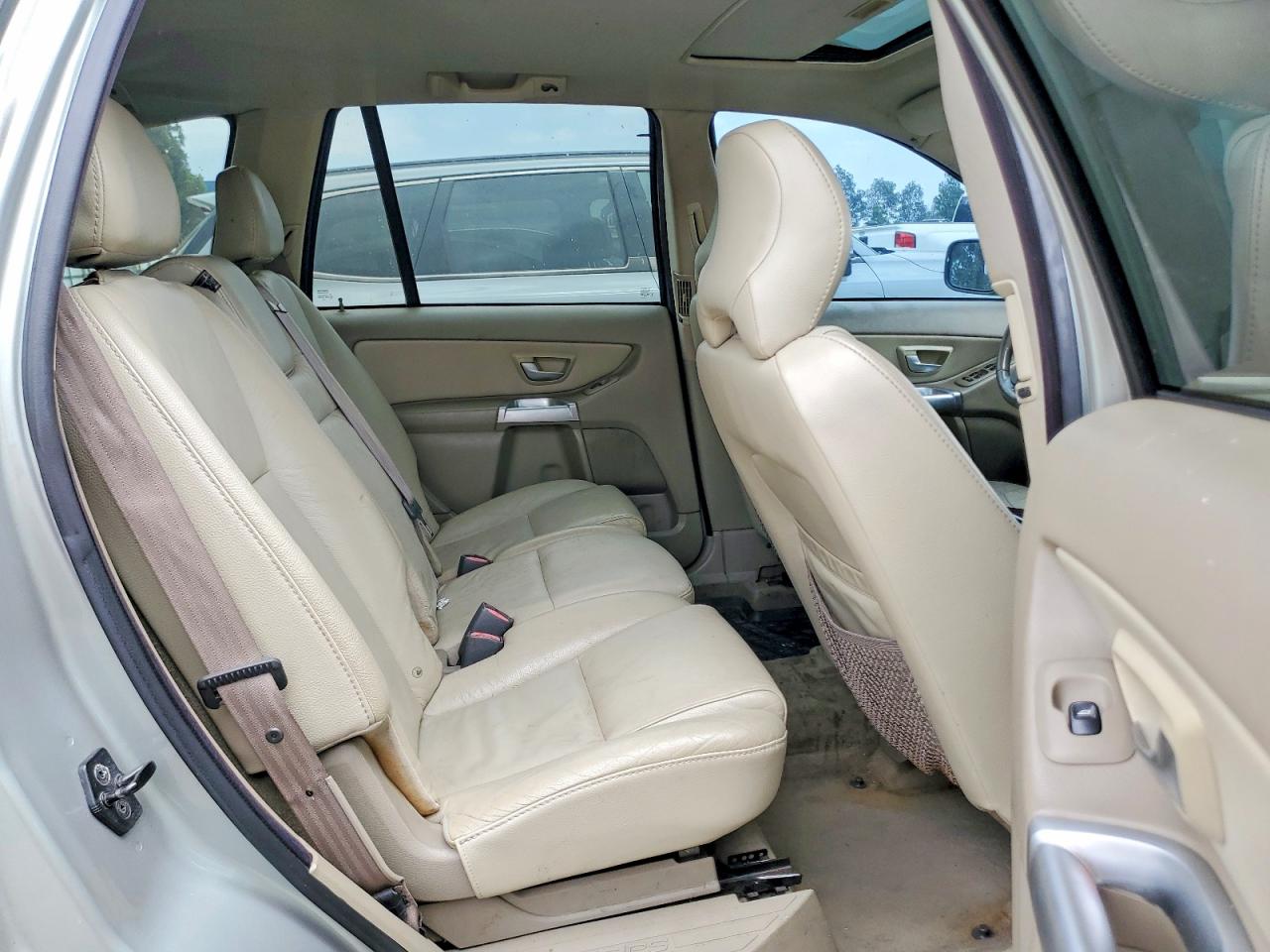 2003 VOLVO XC90