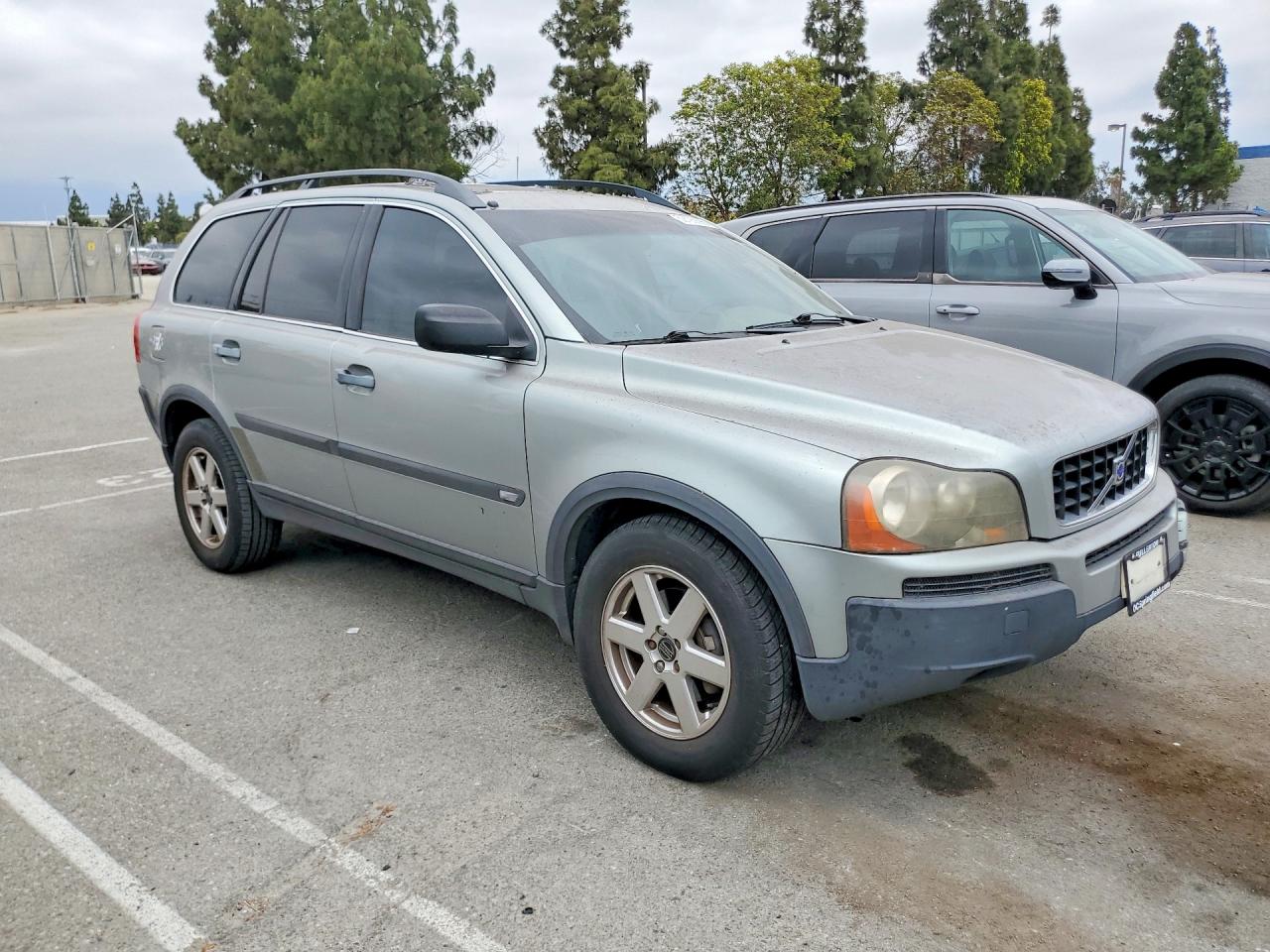 2003 VOLVO XC90