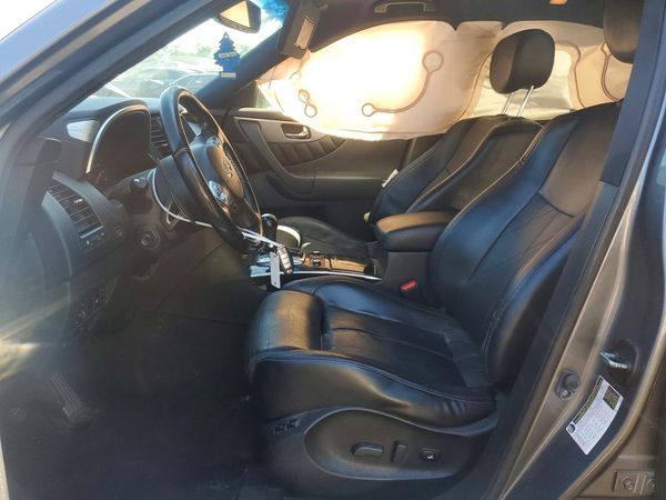2016 INFINITI QX70