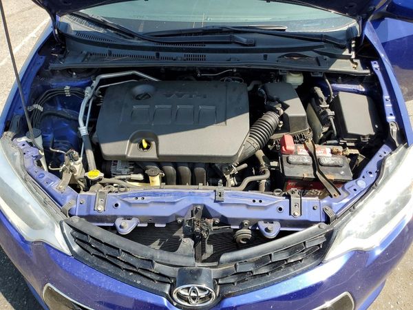 2015 TOYOTA COROLLA