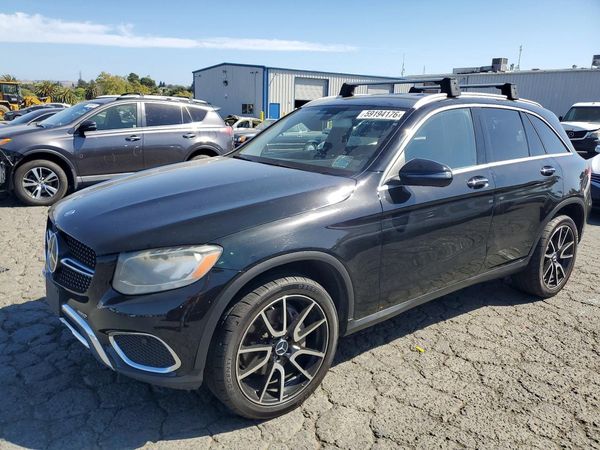 2016 MERCEDES-BENZ GLC