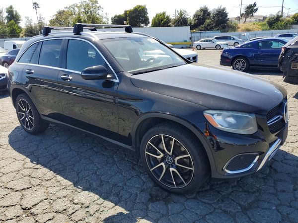 2016 MERCEDES-BENZ GLC GLC300