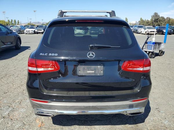 2016 MERCEDES-BENZ GLC GLC300