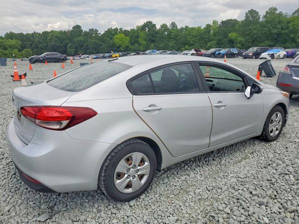 2018 KIA FORTE LX Base