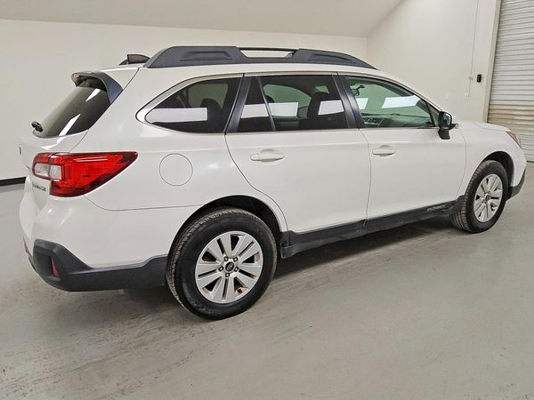 2018 SUBARU OUTBACK Premium